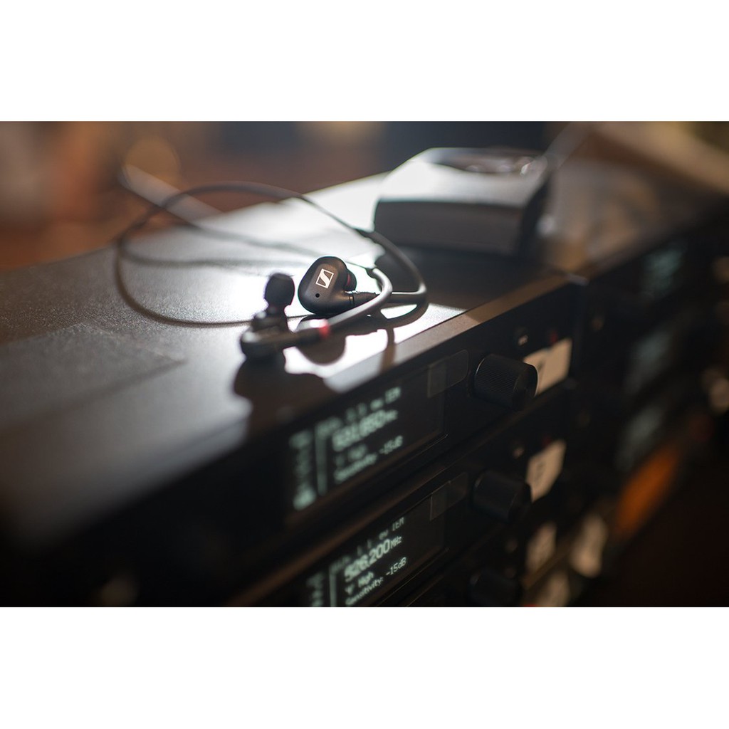 Tai nghe Sennheiser IE 40 Pro - Hàng Chính Hãng