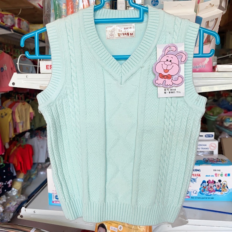 Gile len cổ tim cho bé trai