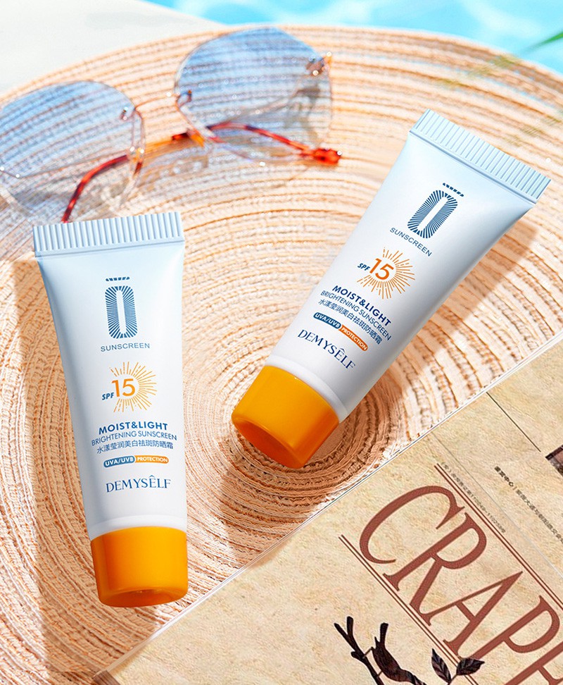 [Hàng mới về] Kem Chống Nắng Spf 15 Làm Trắng Dưỡng Ẩm Kiểm Soát Dầu Cho Da Mặt Và Cơ Thể