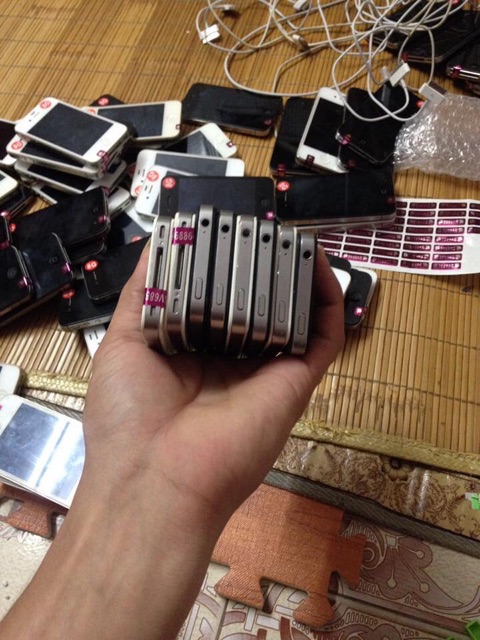 [Mã ELMS5 giảm 7% đơn 300K] Điện thoại iphone 4s quốc tế 16gb quốc tế chính hãng Apple giá rẻ nhất shoppe. | BigBuy360 - bigbuy360.vn