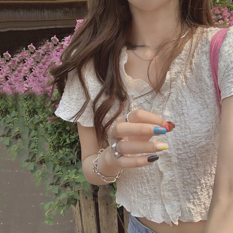 Áo croptop xốp trắng hồng