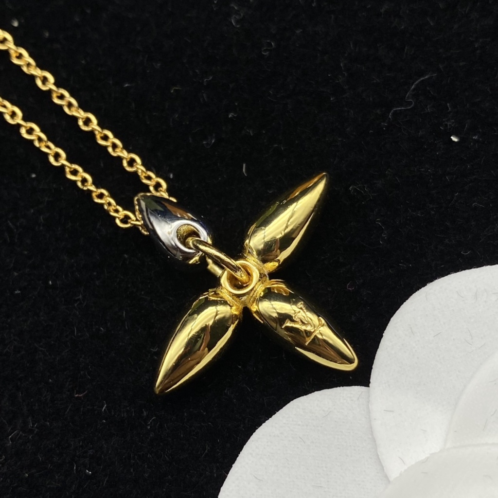 Bộ Vòng cổ Và Bông Tai Mạ Vàng Mặt Hoa Louise V Thời Trang Cho Nữ