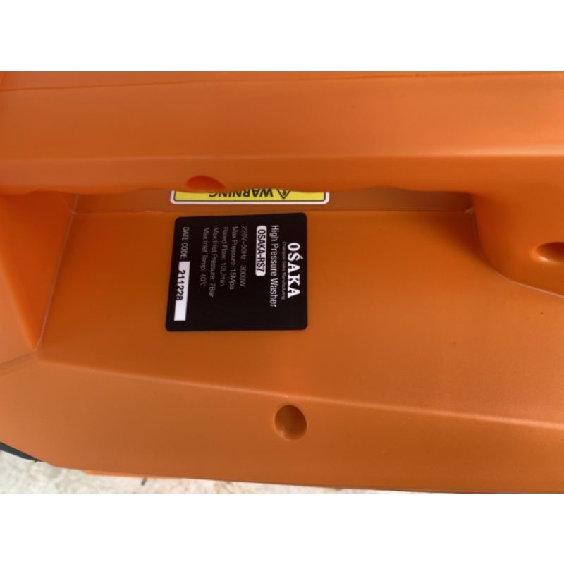Rửa xe chính áp OSAKA RS7 Công xuất 3000W- dây 15m ,bảo hành 12thang.