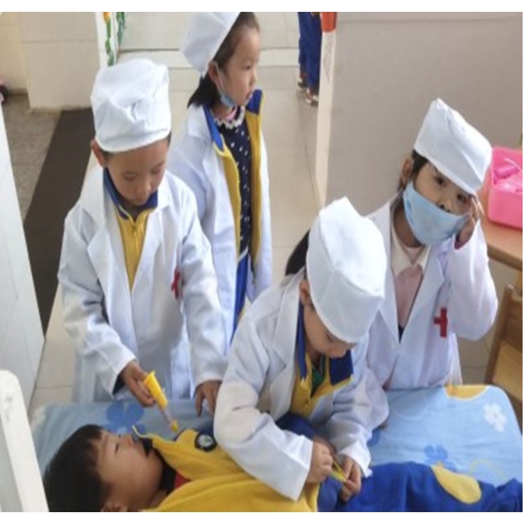 Bộ đồ hóa trang bác sĩ kèm ống nghe cho trẻ em