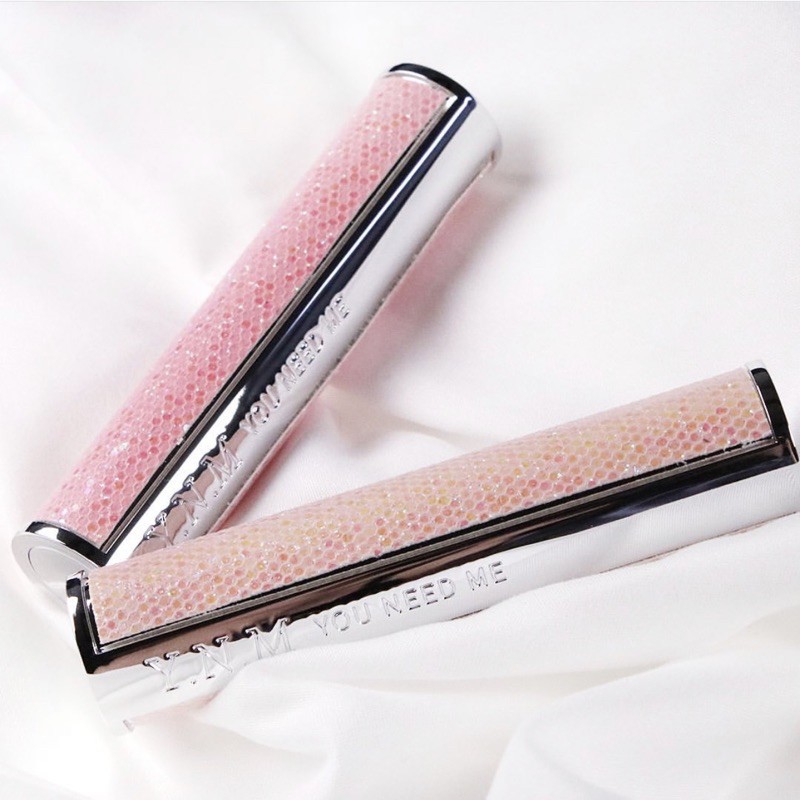 Son dưỡng YNM [𝑴𝑨̂̃𝑼 𝑴𝑶̛́𝑰} Son dưỡng có màu YNM Candy Honey Lip Balm | BigBuy360 - bigbuy360.vn