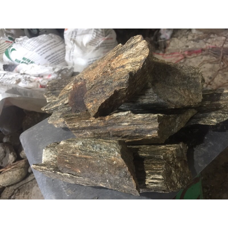 1kg đá vân gỗ.trang trí bể cá thủy sinh,sân vườn