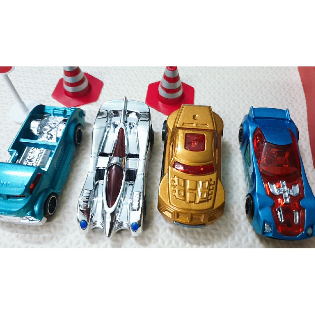 COMBO 4 XE ĐUA KÈM BỆ PHÓNG - RACE LANCHER
