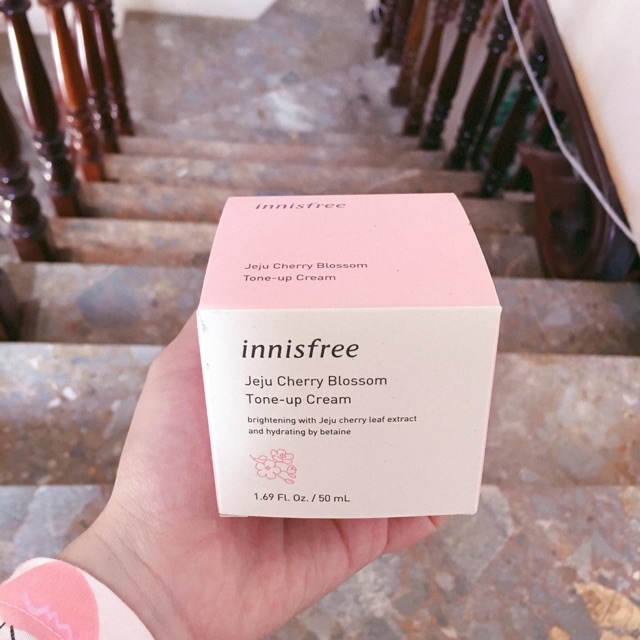 KEM DƯỠNG INNISFREE hoa anh đào🌸🌸