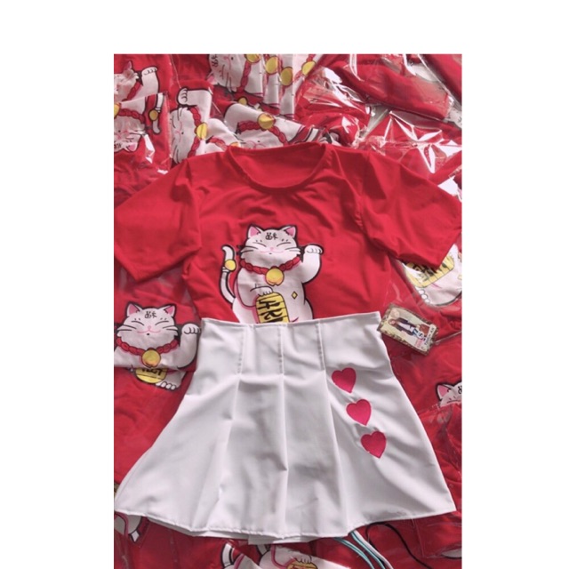 Áo thun mèo thần tài. Chất thun cotton , áo mèo in nha khách yêu, hình thật em tự chụp đó khách ạ. Chất cũng rất là ok .