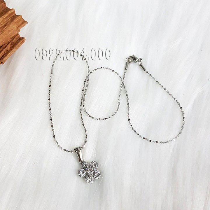 Dây chuyền nữ mặt đính đá MZ1650