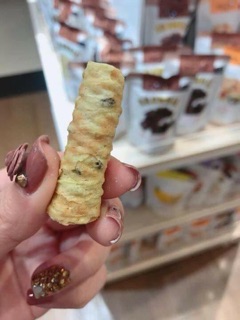 Bánh cuộn dừa Thái Lan (8 vị )