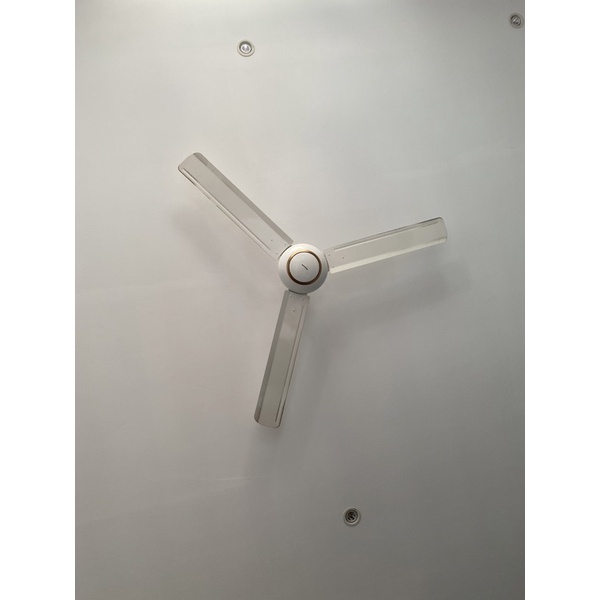 Quạt trần panasonic F-60WWK, F-60MZ2 chính hãng