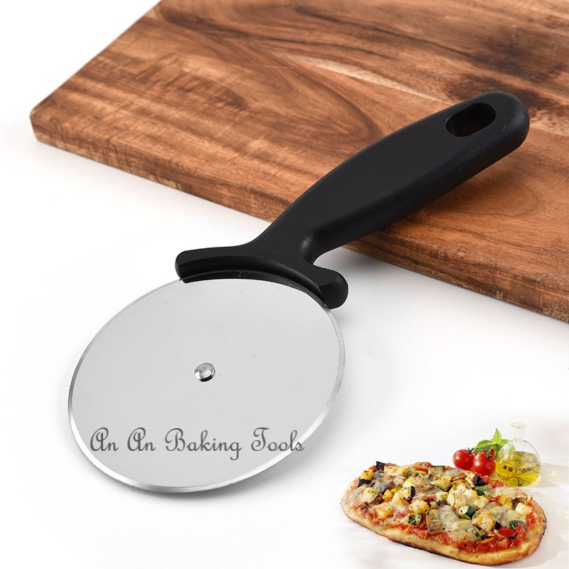 Dao cắt bánh pizza