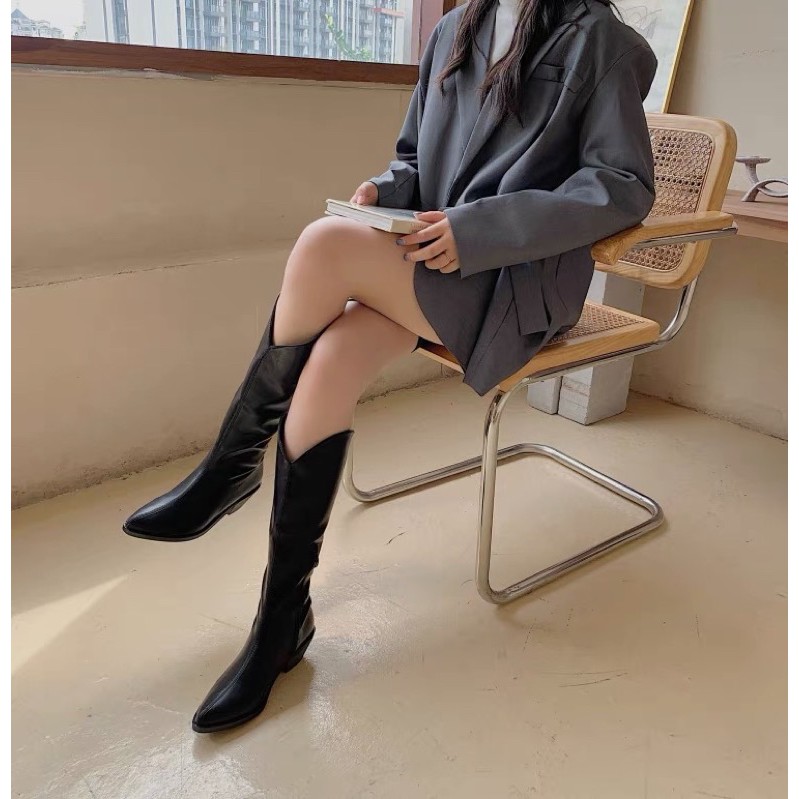 sẵn 36 đen BOOTS CAO BỒI KIỂU MŨI NHỌN da vân dày dặn mịn hàng loại đẹp hộp lớn- ORDER | BigBuy360 - bigbuy360.vn