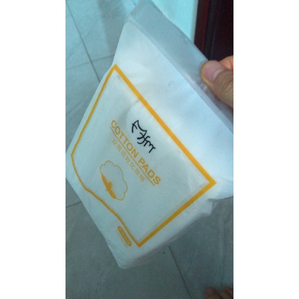 Bông tẩy trang 222 miếng 3 lớp mirrortoctoc MTT222