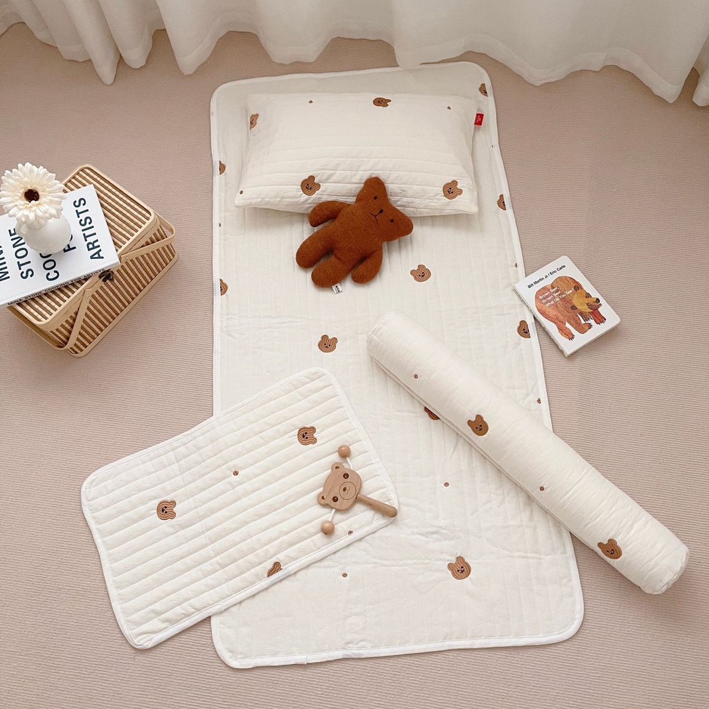 Đệm cotton mềm mại thêu họa tiết hoạt hình chống va đập cho giường ngủ của bé