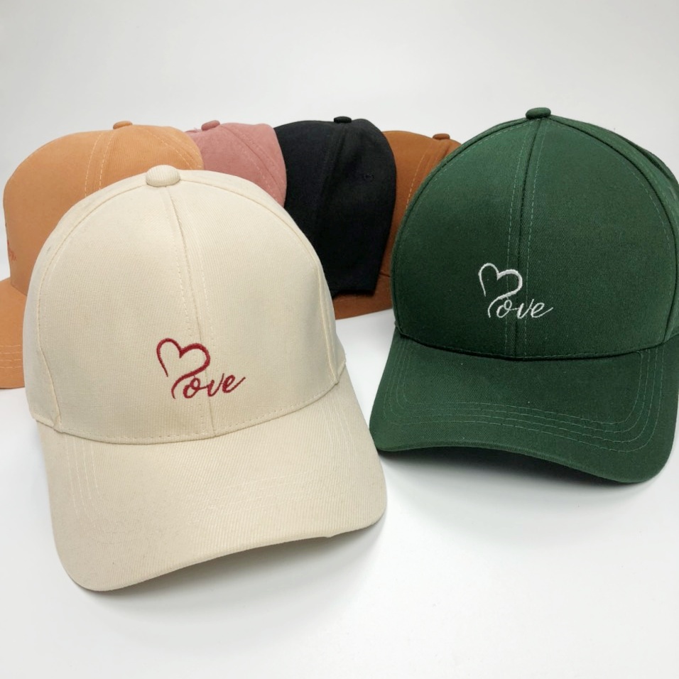 Mũ lưỡi trai - nón kết nhung thêu Love nam nữ phong cách ulzzang cá tính
