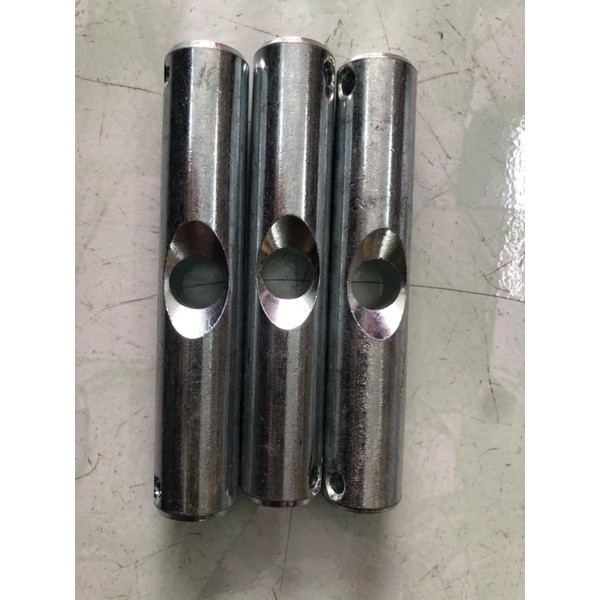 Cốt lỗ lắp tay bơm xe nâng tay.