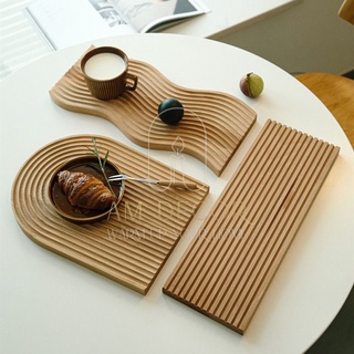 Khay gỗ sồi lượn sóng, khay trà chiều Bắc Âu decor trang trí phòng bếp sang trọng - AM Decor