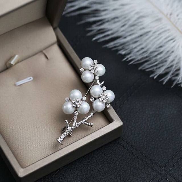 Cài áo Ngọc Diệp