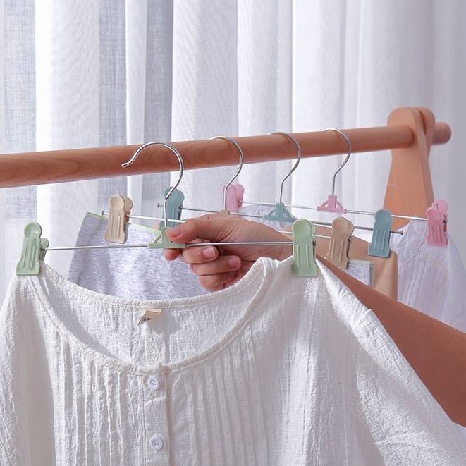 Set 10 móc treo quần áo chống trượt bằng nhựa nhiều màu sắc