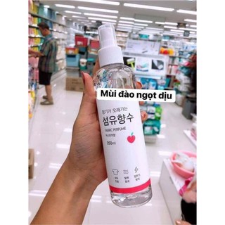 Xịt thơm quần áo Hàn Quốc