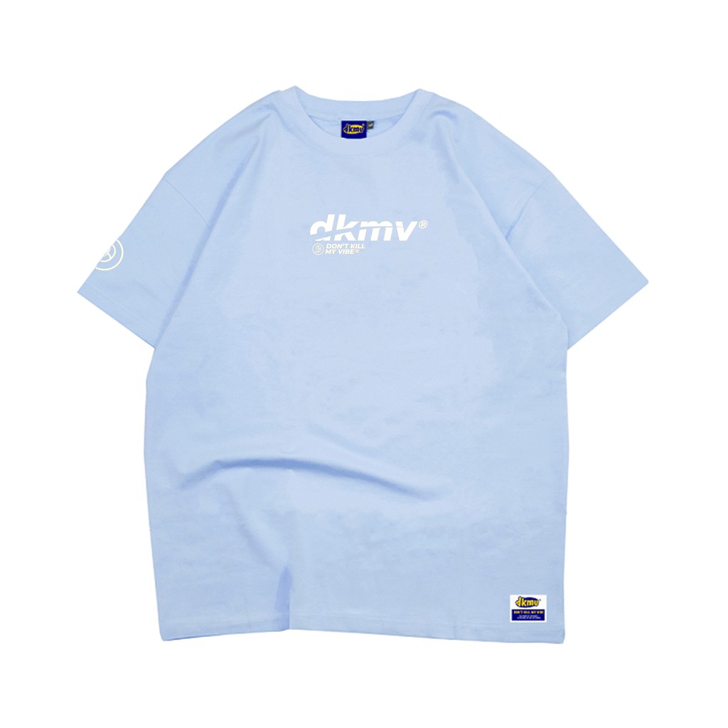 [Hình thật/Có sẵn] DKMV Áo thun màu xanh nhạt | DKMV Light Blue Logo Tee