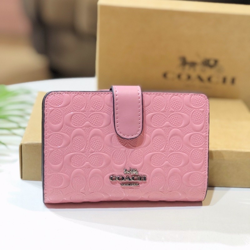 Ví Coach nút cài medium