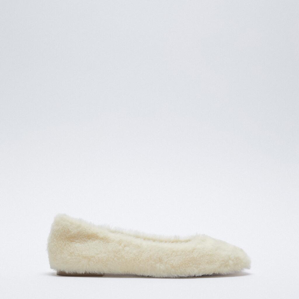 ZARA - Giày ba lê nữ màu nude giả lông 12522710002