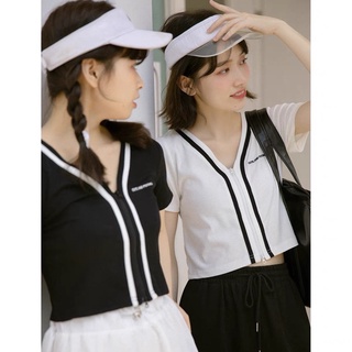 Áo croptop zipper cổ V 503036 Comic