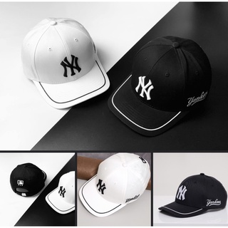 Mũ lưỡi trai Yankees 2 màu trắng đen