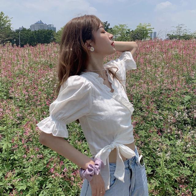 Áo Ngắn Tay Cổ Chữ V Phối Ren Xinh Xắn Dành Cho Nữ