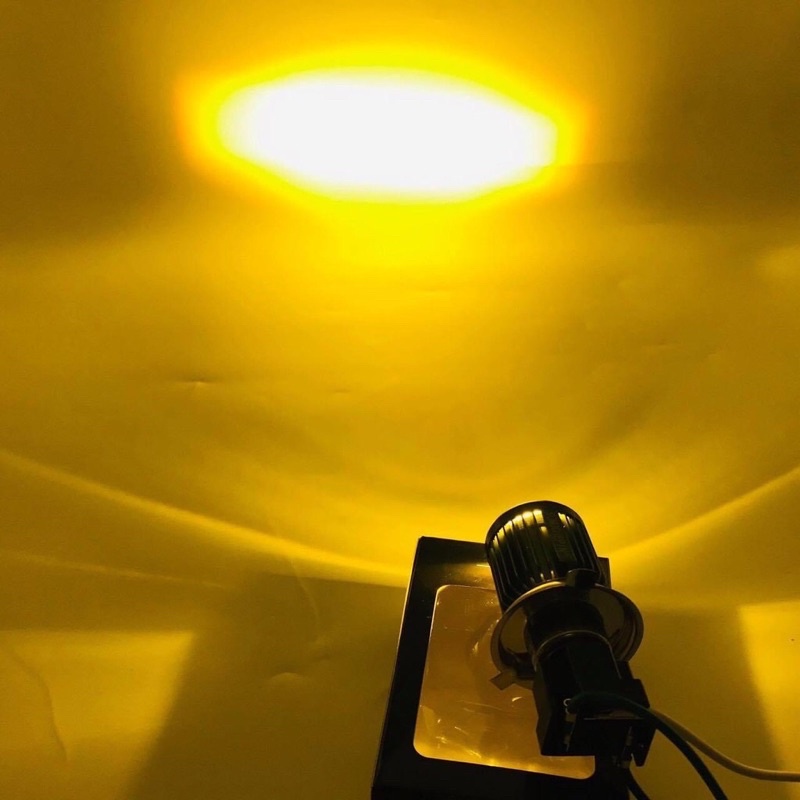 Đèn pha chân h4 màu vàng trắng cực sáng