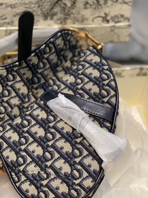 Túi OBLIQUE SADDLE BAG Yên ngựa