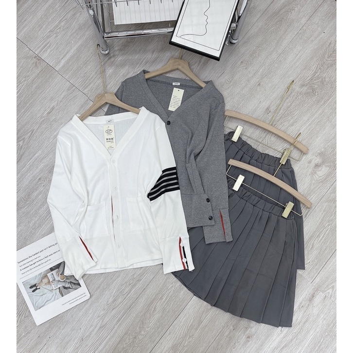 [ 𝐅𝐑𝐄𝐄 𝐒𝐇𝐈𝐏 ] SÉT THOM MIX CHÂN VÁY XẾP LY XÒE VỀ HÀNG BAO ĐẸP CHẤT ÁO LEN TĂM DẦY DẶN CV KÈM LÓT TRONG Ạ