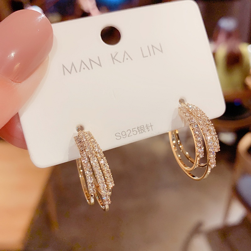 1 Khuyên Tai Hình Chữ C Đính Đá Thời Trang Cho Nữ