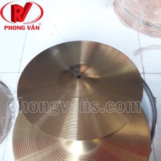 Bán cymbal hi-hat chơi trống jazz