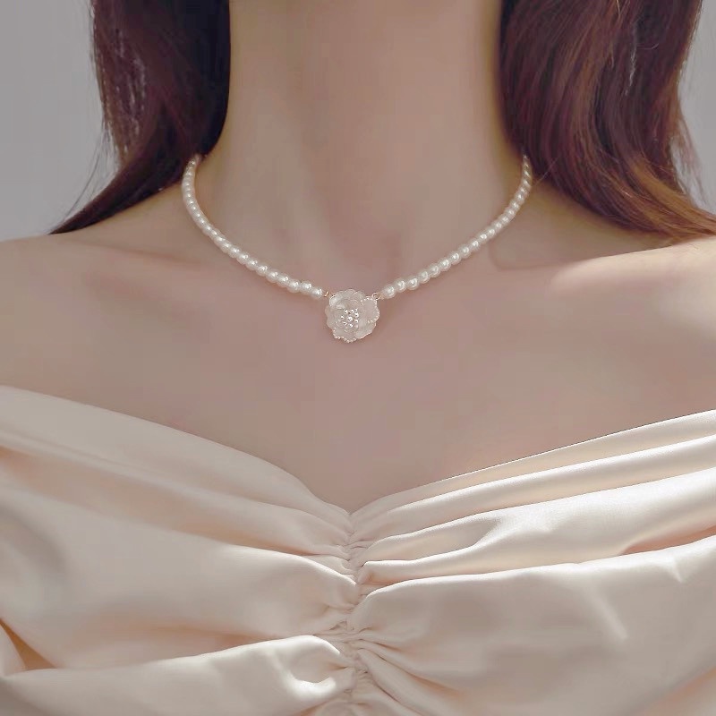 Vòng cổ Đính Ngọc Trai Hình Hoa Trà Thời Trang Dành Cho Nữ