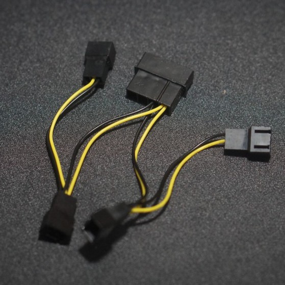 Cáp molex ra 4 đầu 3-pin