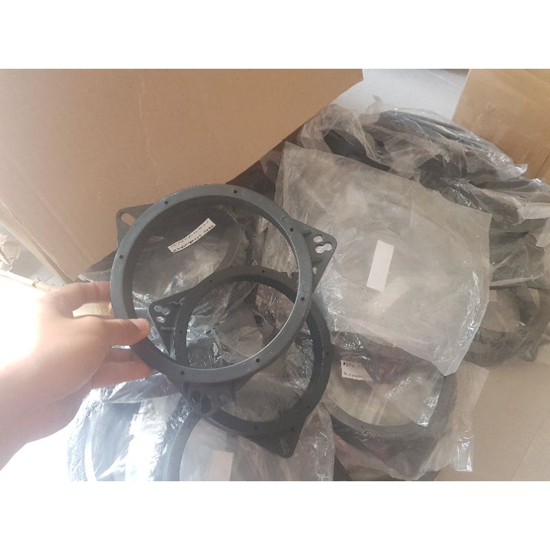 Vòng đệm đế dưỡng loa xe hơi ô tô size 6.5inch ~~ 160mm thông dung cho cá dòng xe toyota