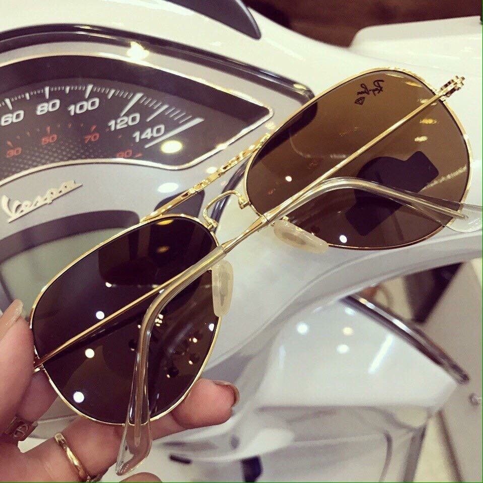 KÍNH GẬP AVIATOR HUYỀN THOẠI - NÂU TRÀ, NAM NỮ ĐỀU ĐEO ĐƯỢC | BigBuy360 - bigbuy360.vn