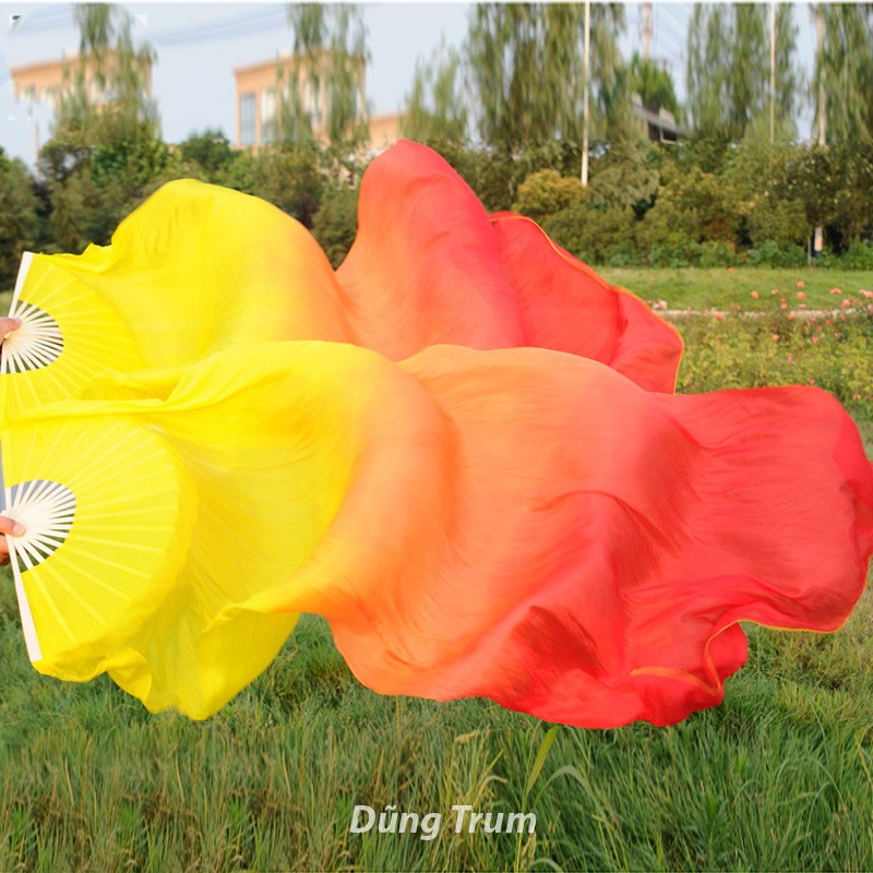 Quạt múa văn nghệ tua dài 3 màu cực mềm mại và đẹp