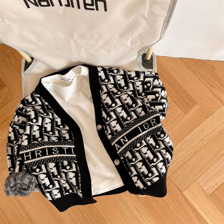 Áo Khoác Cardigan Cổ Chữ V Thiết Kế Mới Thời Trang Mùa Thu 2022 Dành Cho Bé