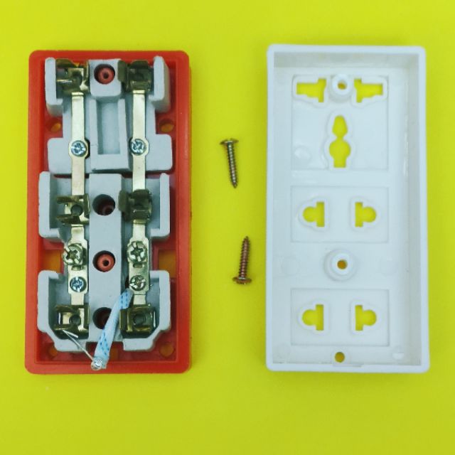 Ổ cắm 3 lỗ TASAKY (loại tốt) - Lõi sứ chịu tải 3500W