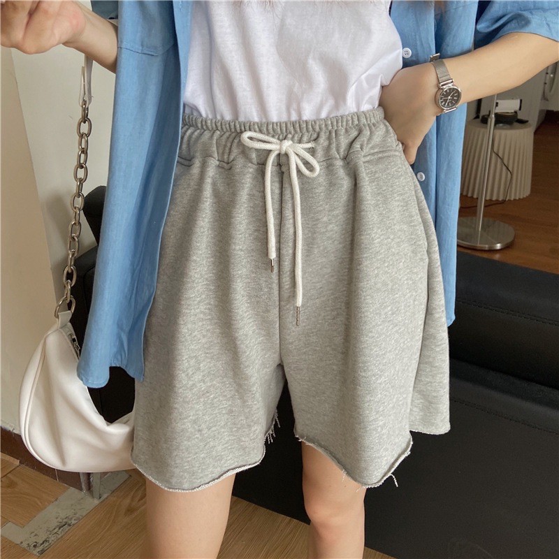 Quần Đùi Cộc, Shorts Ngắn Mùa Hè Dáng Thể Thao Basic - Tharo Store