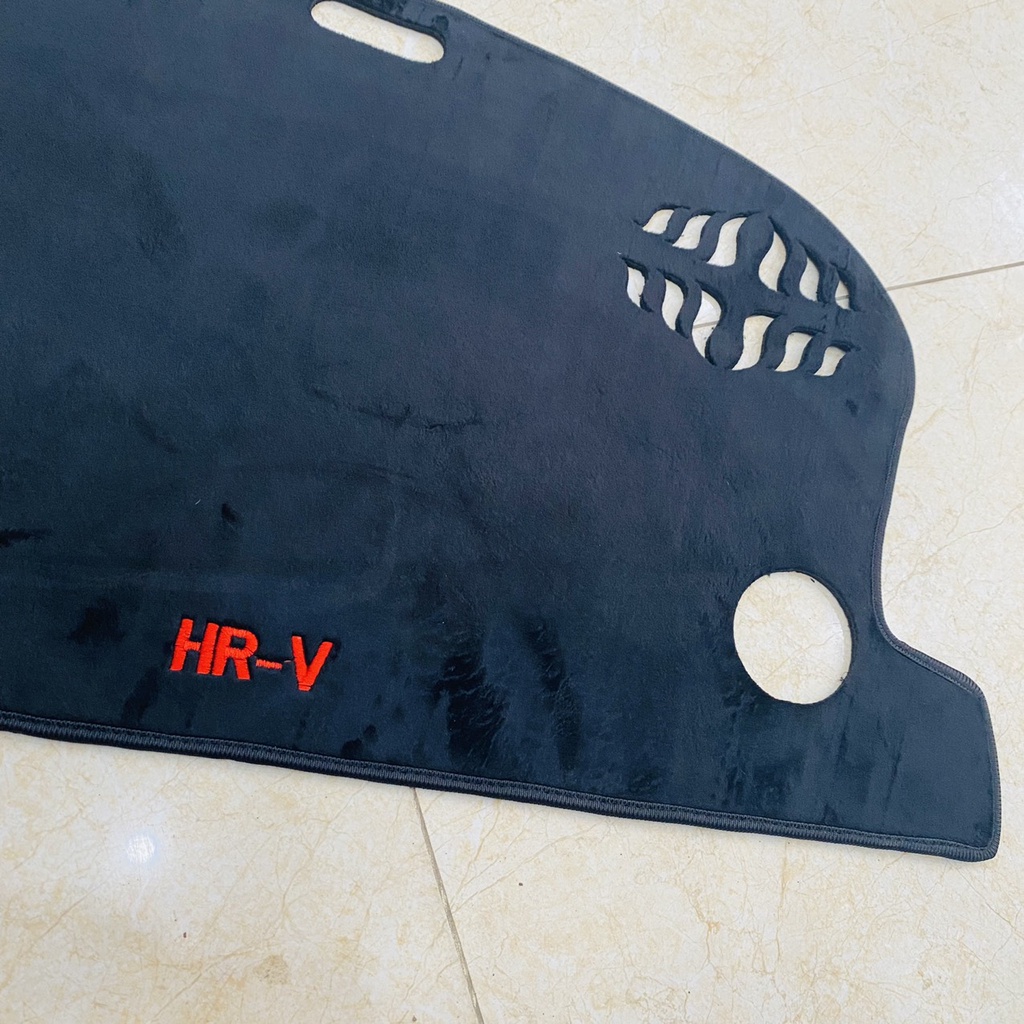 Thảm taplo xe Honda HRV 2022 2023 2024, thảm taplo da / nhung lông cừu - màu đen có chống trượt dưới đế