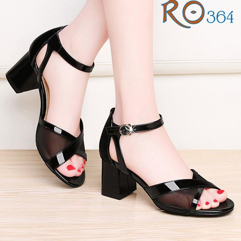 Giày sandal nữ cao gót 4 phân hàng hiệu rosata đẹp màu đen ro364