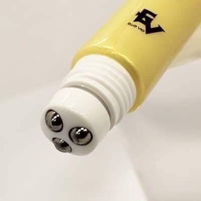 Kem dưỡng mắt dạng lăn Whitening Eye Cream Elle Vie 20g