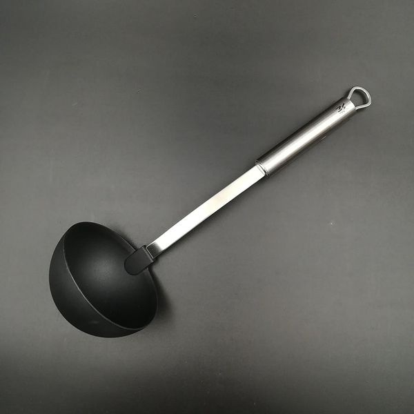 Muôi nấu ăn WMF Suppenschiopfer Kunststoff Profi Plus 30 cm [nhập Đức chính hãng]