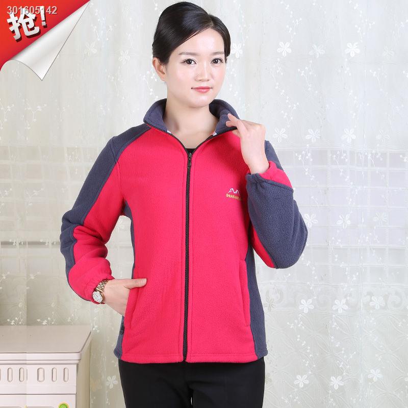 Middle-aged and elderly jacket spring and autumn models large size outdoor fleece sweater polar fleece top mother wear thick windproof cardigan